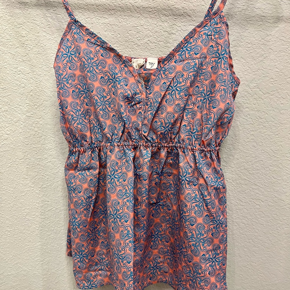 Adorable Polyester tank . Made by Robin K